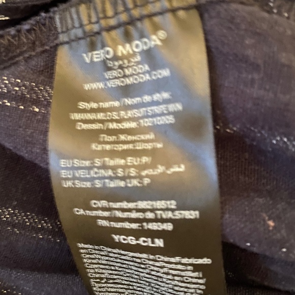 Shortall romper - Picture 2 of 3